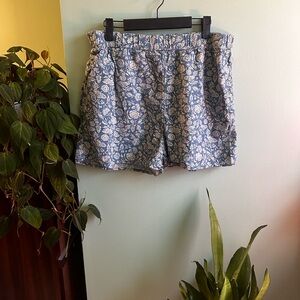 Universal Thread Blue Floral High Waist Shorts
